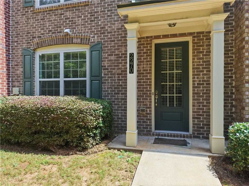 2270 Tenor Ln - Photo 2 of 44