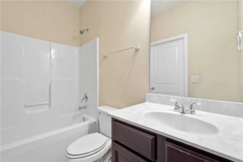 2270 Tenor Ln - Photo 6 of 44