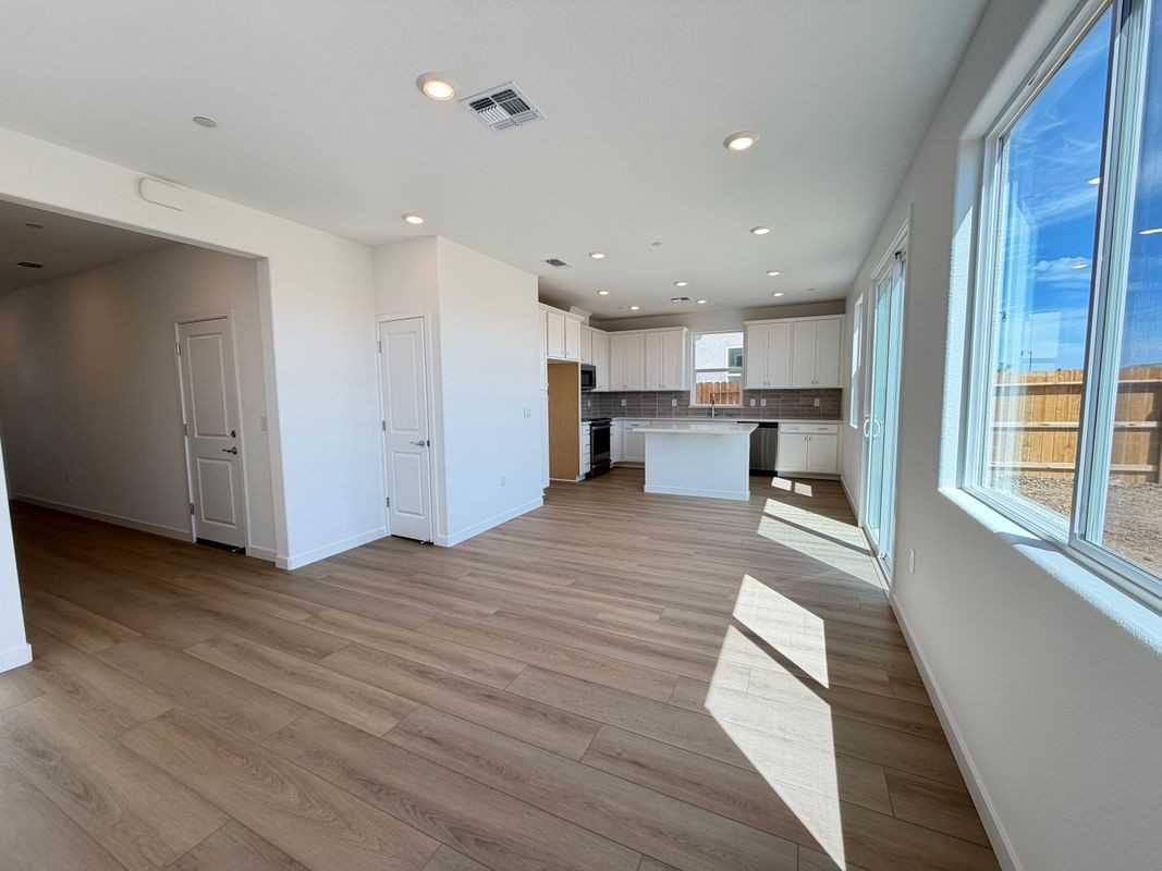 8333 Mincey Way - Photo 2 of 14