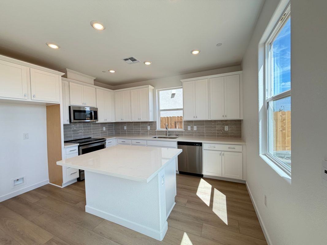 8333 Mincey Way - Photo 5 of 14