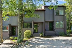 featured image of 7 Wake Robin Rd ##1604