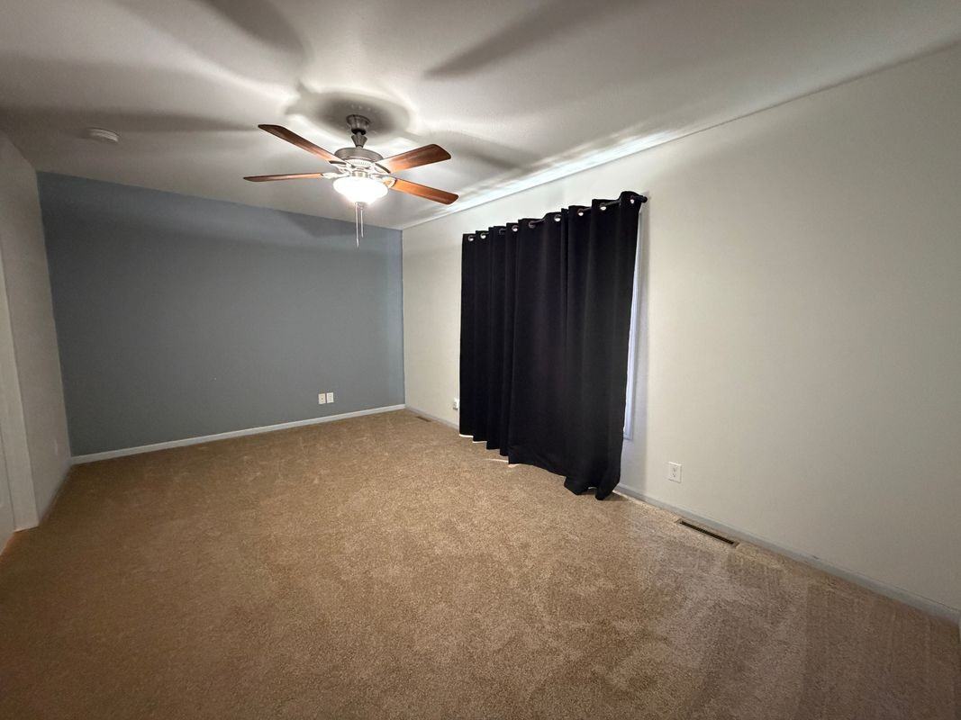 710 Sunrise Ct - Photo 5 of 11