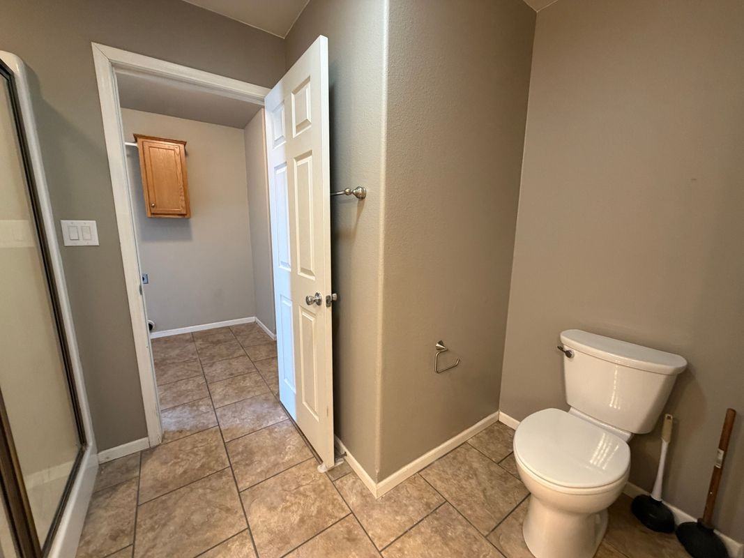 710 Sunrise Ct - Photo 7 of 11