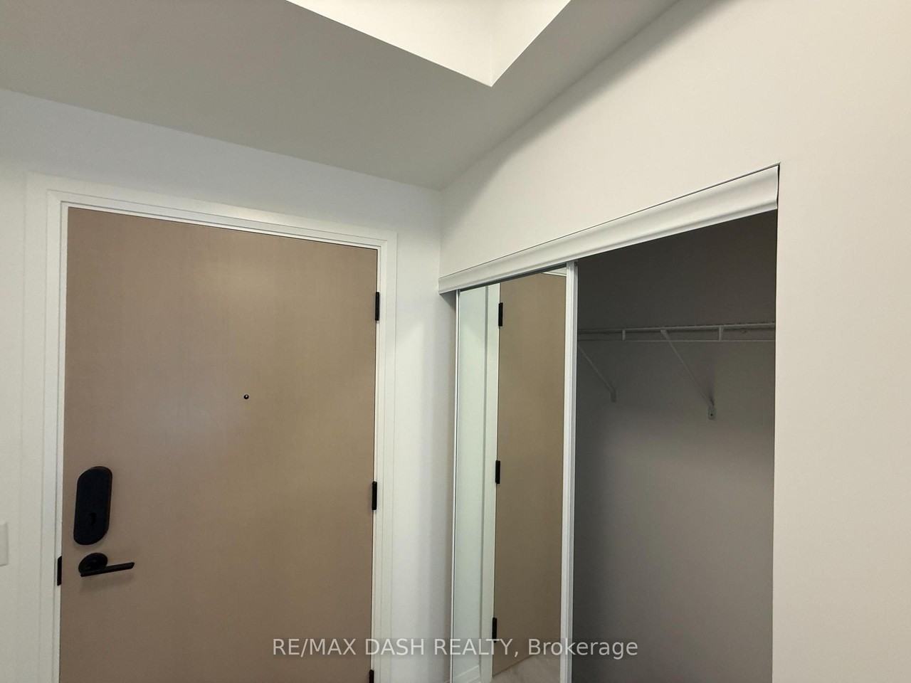 280 Dundas Street West #708 - Photo 2 of 27