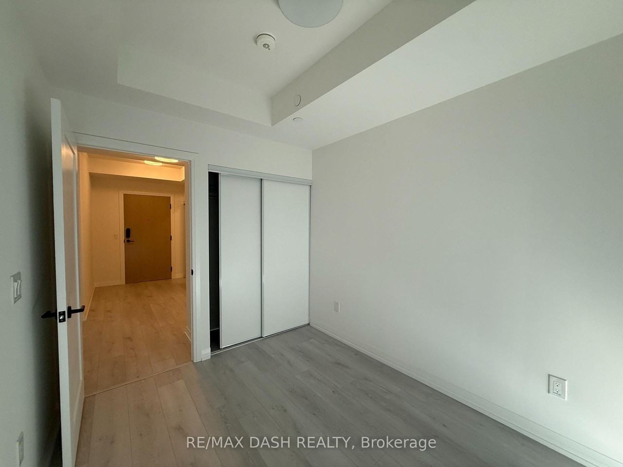 280 Dundas Street West #708 - Photo 7 of 27