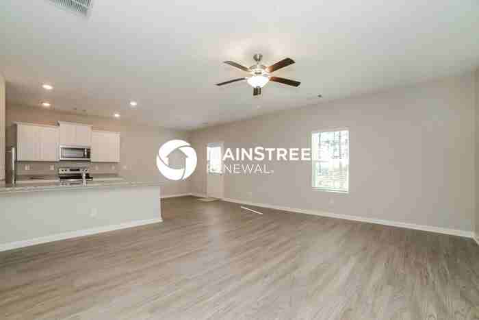 521 Firethorn Ct - Photo 2 of 18