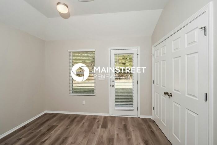 545 Fox Run Cir - Photo 5 of 16