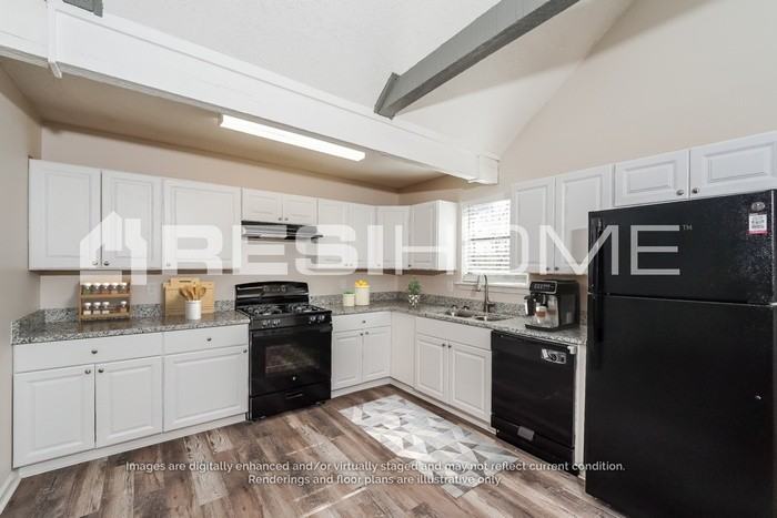 3115 Sleepy Hollow Dr - Photo 3 of 15