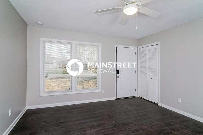 6404 Venango Dr - Photo 4 of 16