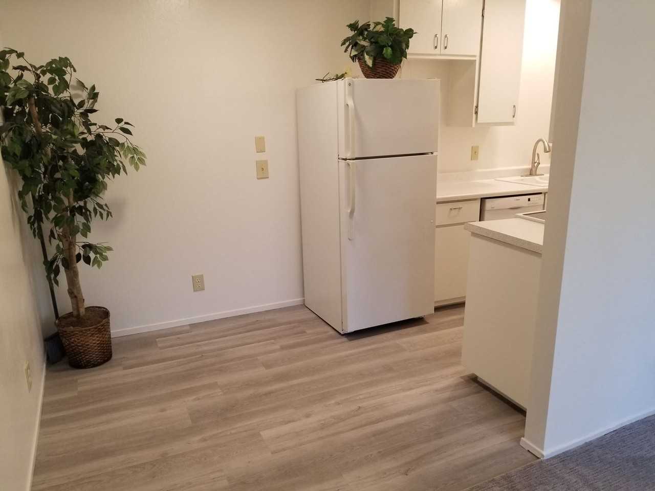 613 Woodland - Photo 7 of 21