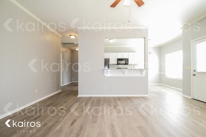 4209 Notting Hill Dr - Photo 2 of 16