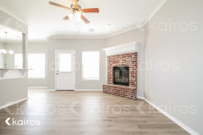 4209 Notting Hill Dr - Photo 3 of 16