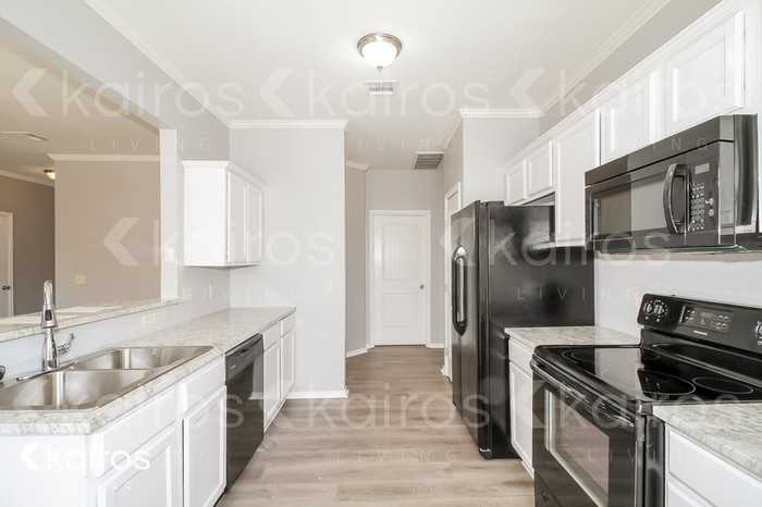 4209 Notting Hill Dr - Photo 6 of 16
