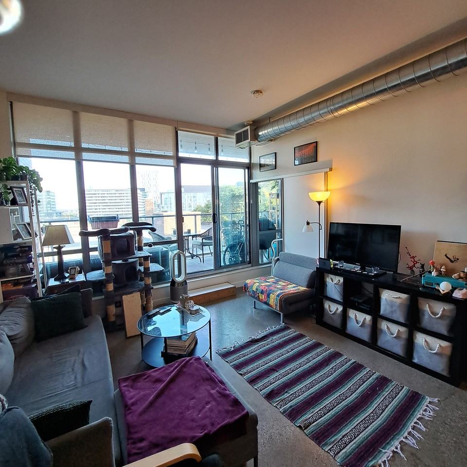 569 King Street East - Photo 6 of 29