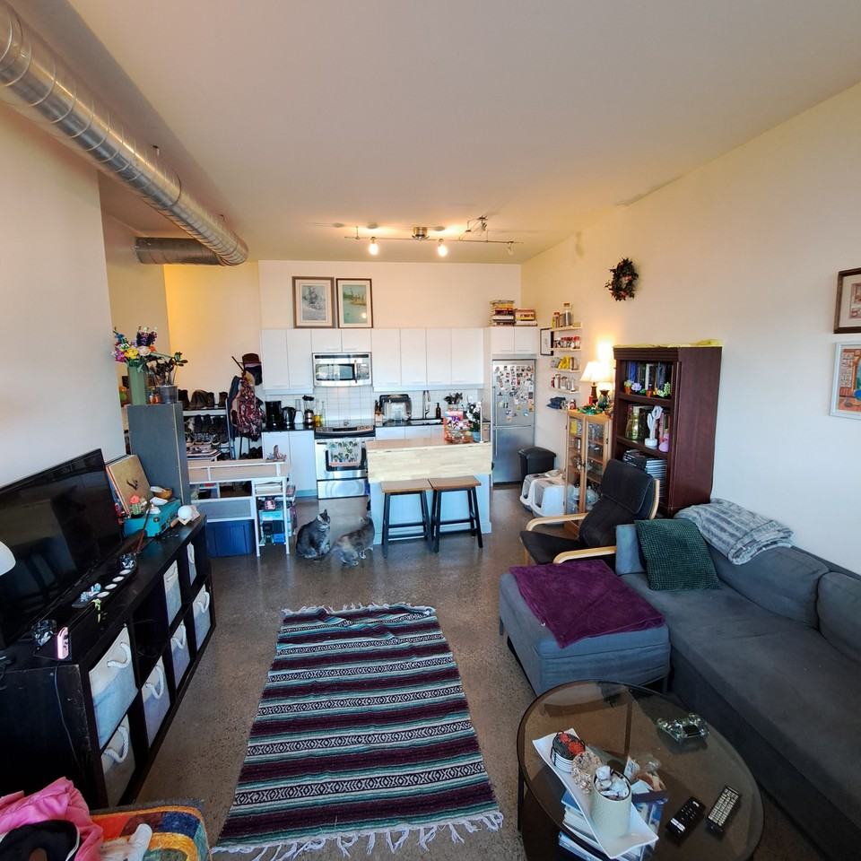 569 King Street East - Photo 7 of 29