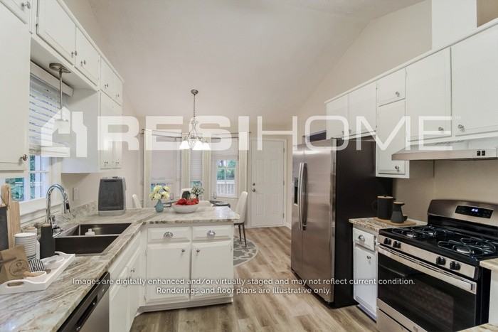 2650 Laurel Woods Ln Se - Photo 2 of 20