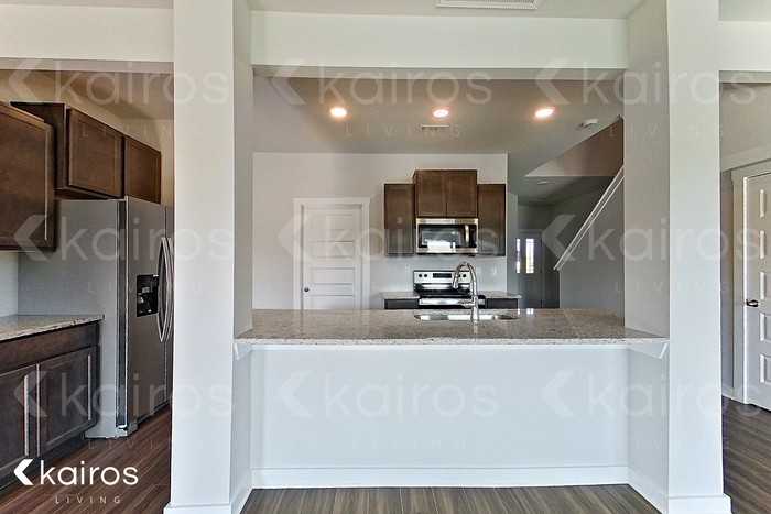 6109 Stonewater Ct Nw - Photo 4 of 19