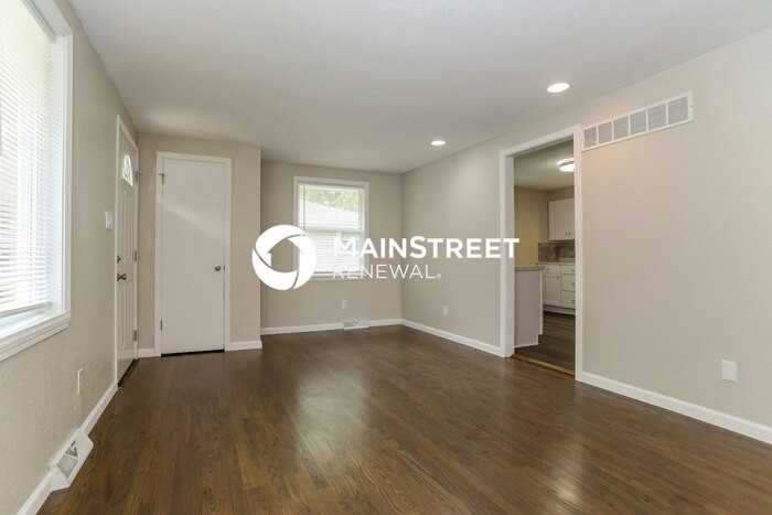 6946 N Hickory St - Photo 6 of 17
