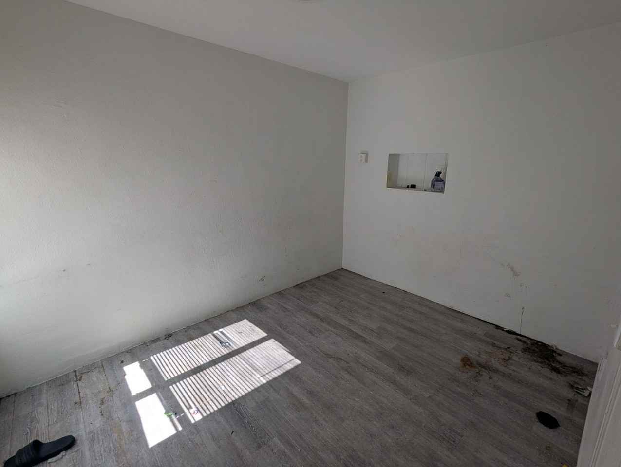 102 E. Hatcher Rd. (CB) - Photo 7 of 31