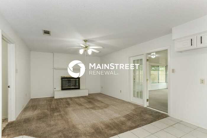 5213 South Dr - Photo 5 of 16
