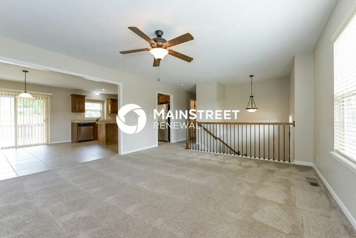 409 Golfview Dr - Photo 5 of 17