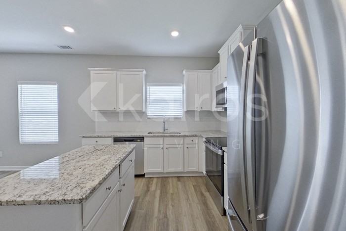 147 Williams Ln - Photo 7 of 28