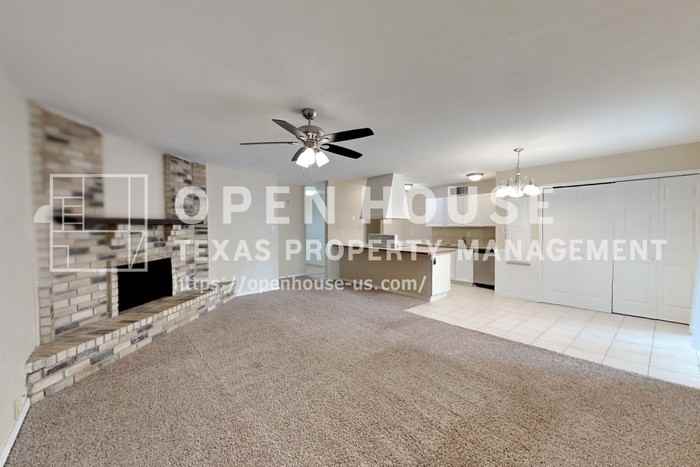 804 Rolling Ridge Dr - Photo 4 of 19