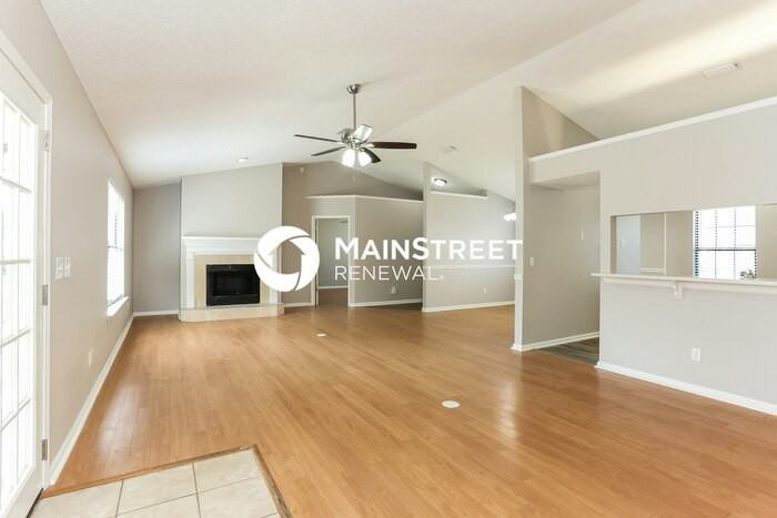 1330 Westlawn Dr - Photo 4 of 16