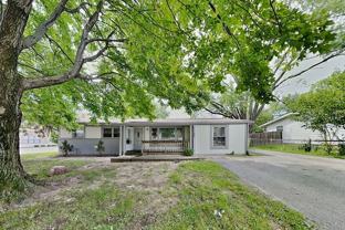 11199 Lantern Rd - Photo 1 of 1