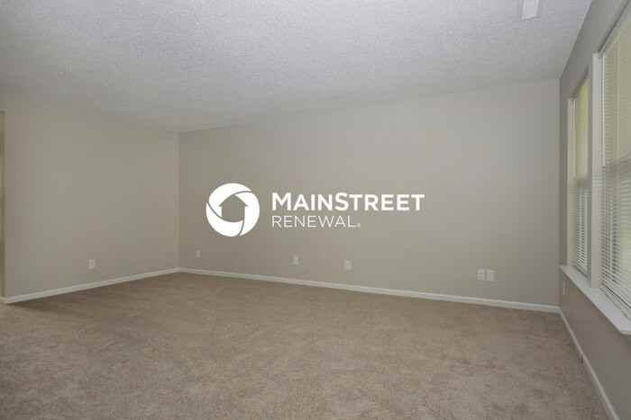2265 Shadowbrook Dr - Photo 5 of 17