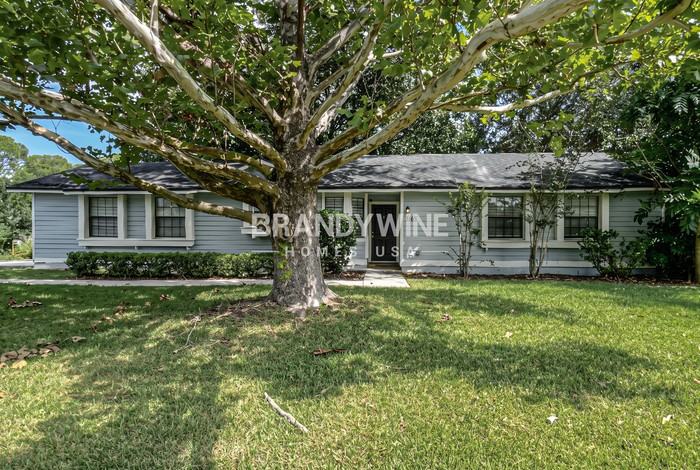 5165 Thoroughbred Blvd - Photo 2 of 25