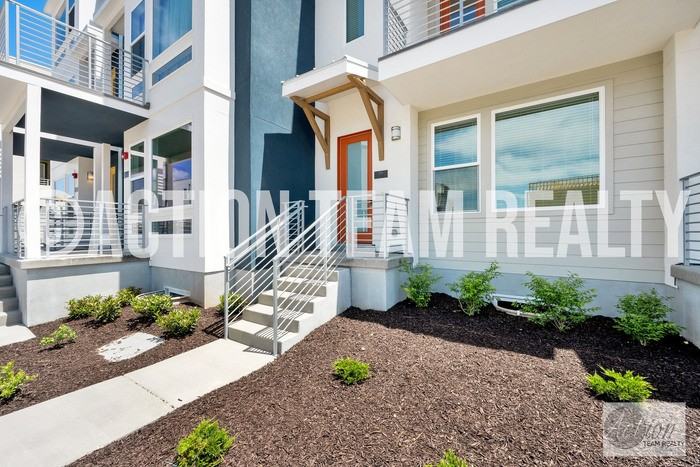 570 N Sego Way - Photo 2 of 26
