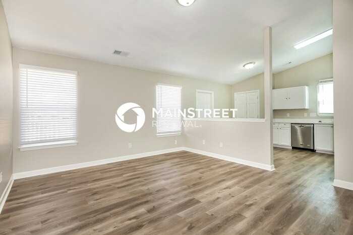 2111 Pleasant Dale Dr - Photo 3 of 16