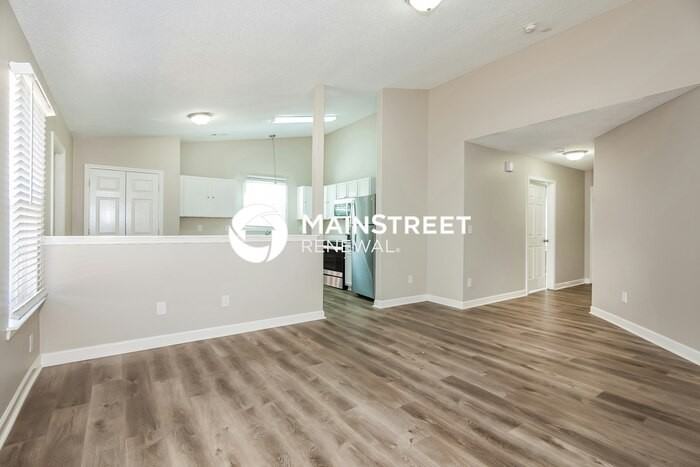 2111 Pleasant Dale Dr - Photo 4 of 16
