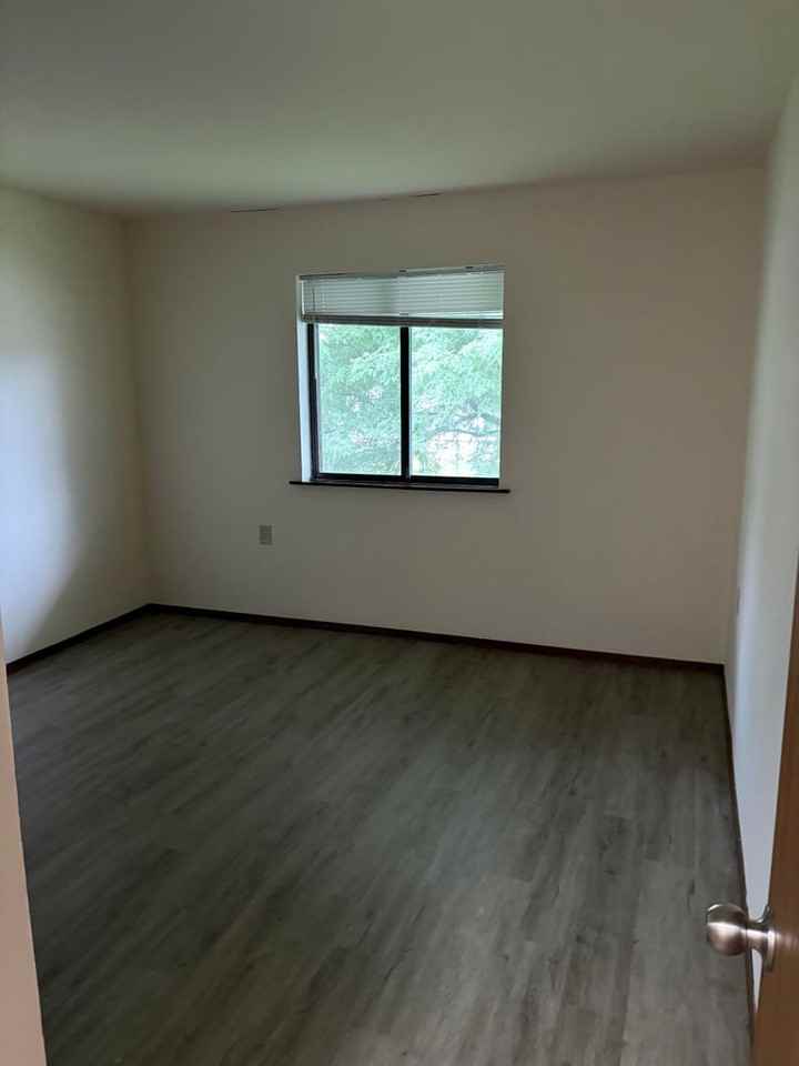 Crystal Springs Apts LLC - Photo 3 of 14
