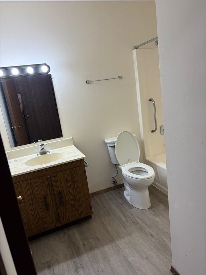 Crystal Springs Apts LLC - Photo 4 of 14