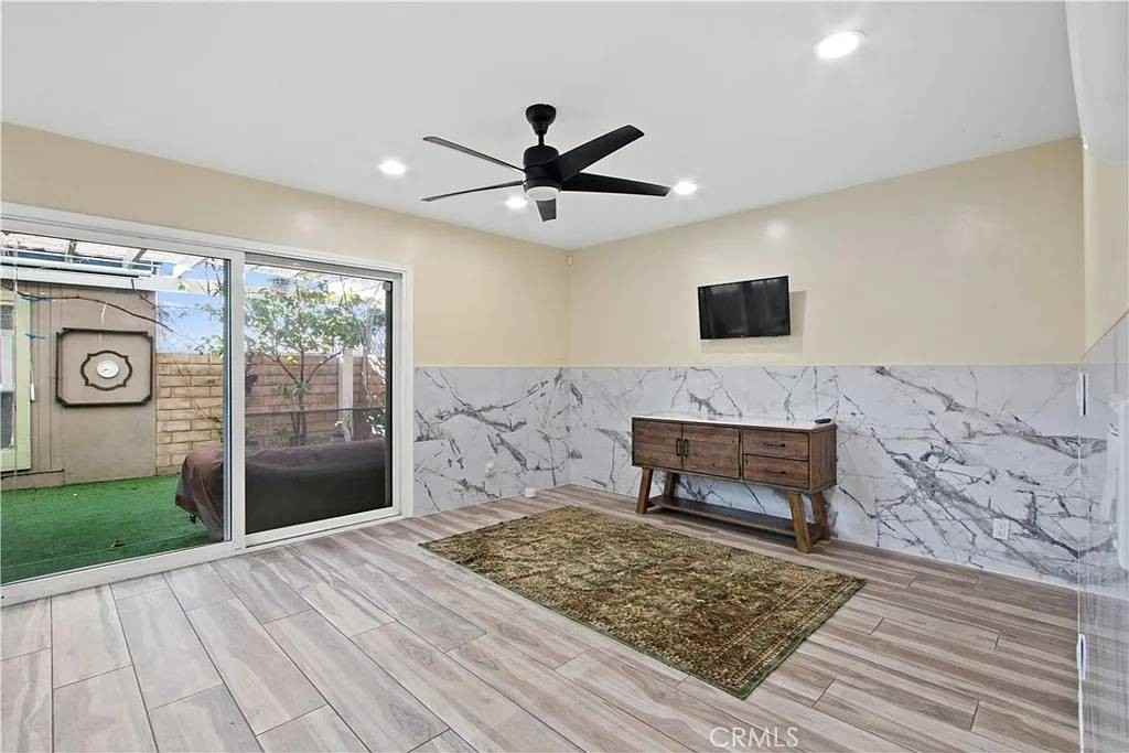 4164 Elizabeth Ct #NA - Photo 4 of 11