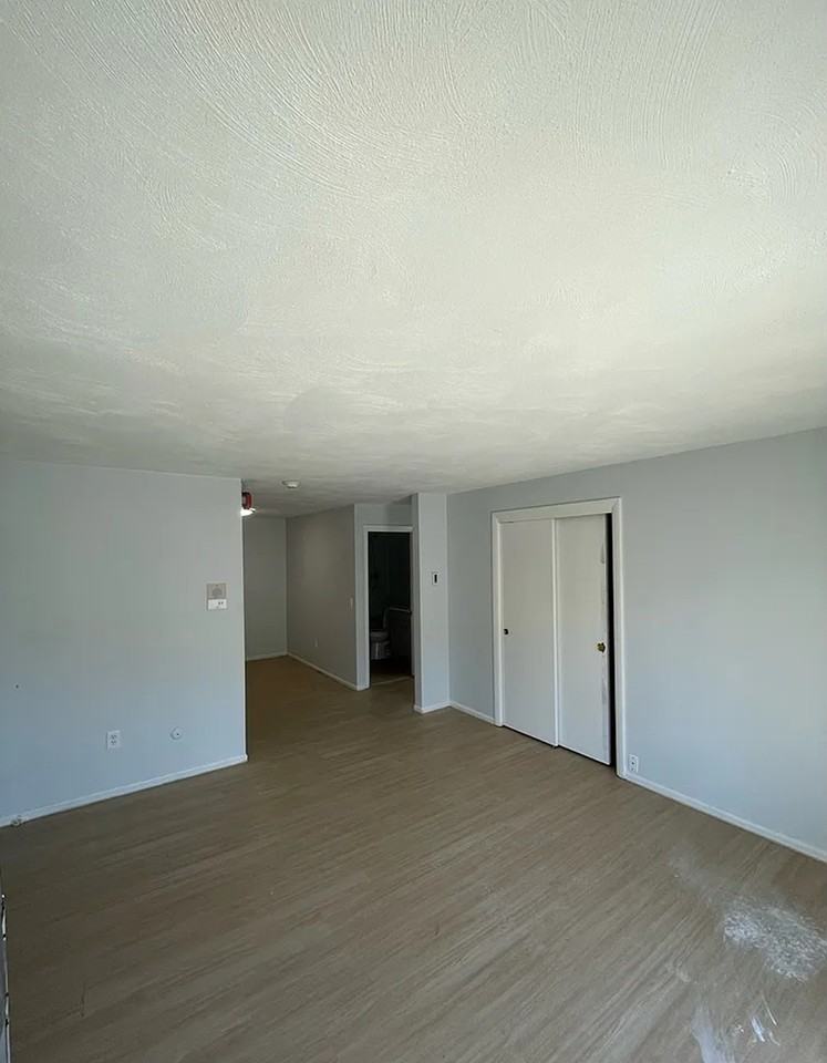 1671 Main St #2 - Photo 4 of 7