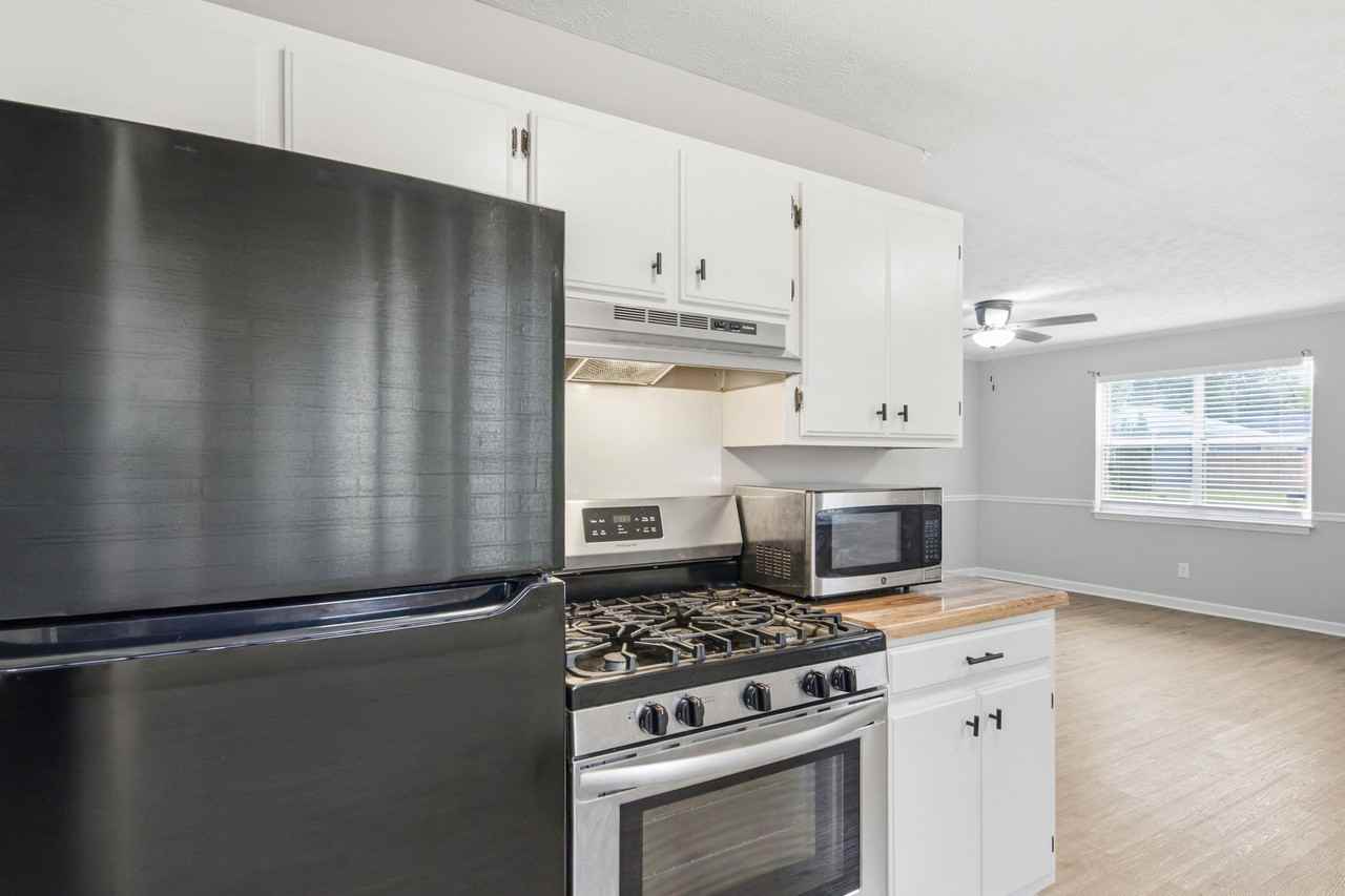 217 S Hancock St #NA - Photo 2 of 11