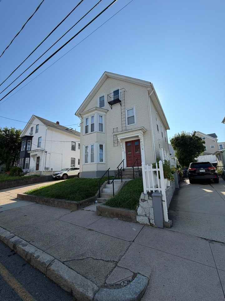 36 Pine St #3 - Photo 2 of 20
