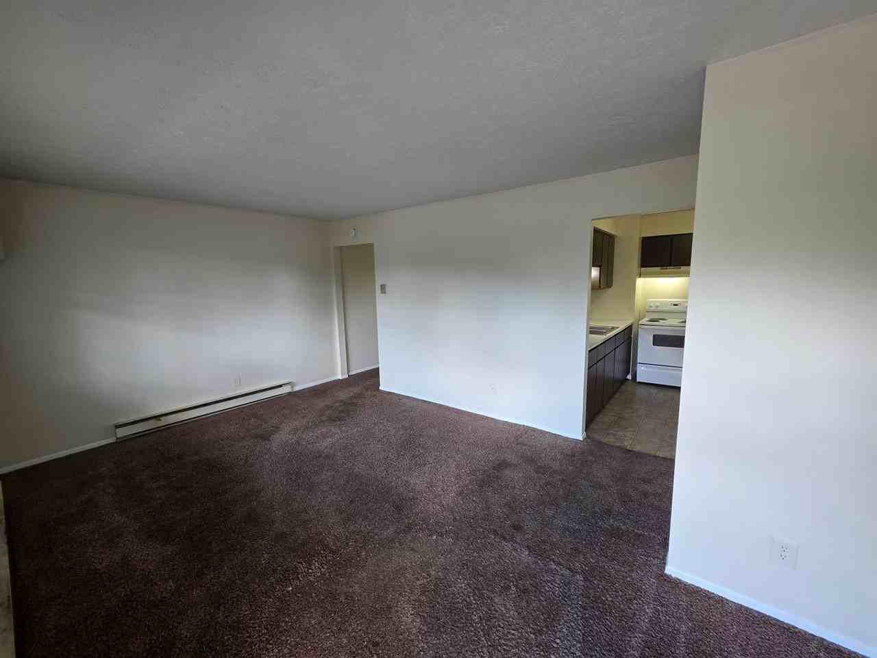 508 E Buchtel Ave #2C - Photo 3 of 8