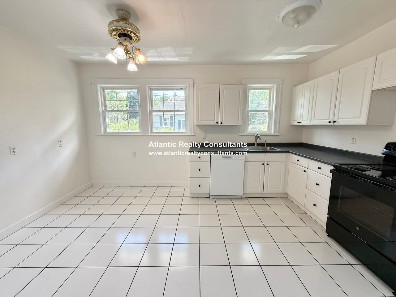 14 Hammondswood Rd #2 - Photo 4 of 20