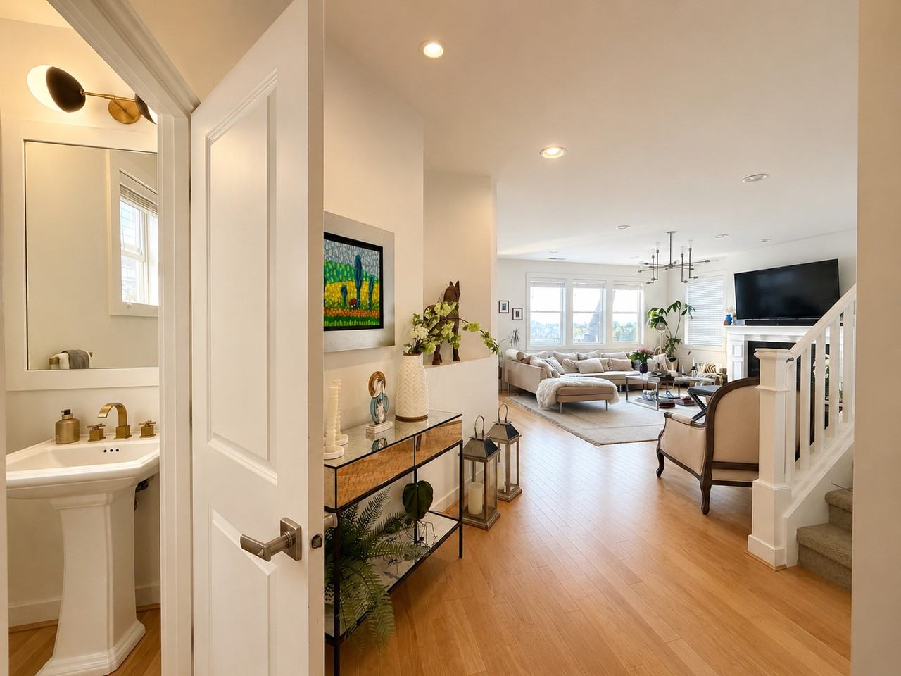 1643 14th Pl Ne #NA - Photo 4 of 20