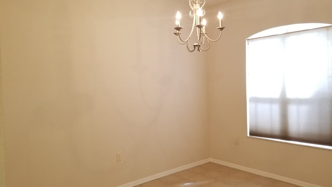 2533 Stanhope Dr #2533 - Photo 5 of 49