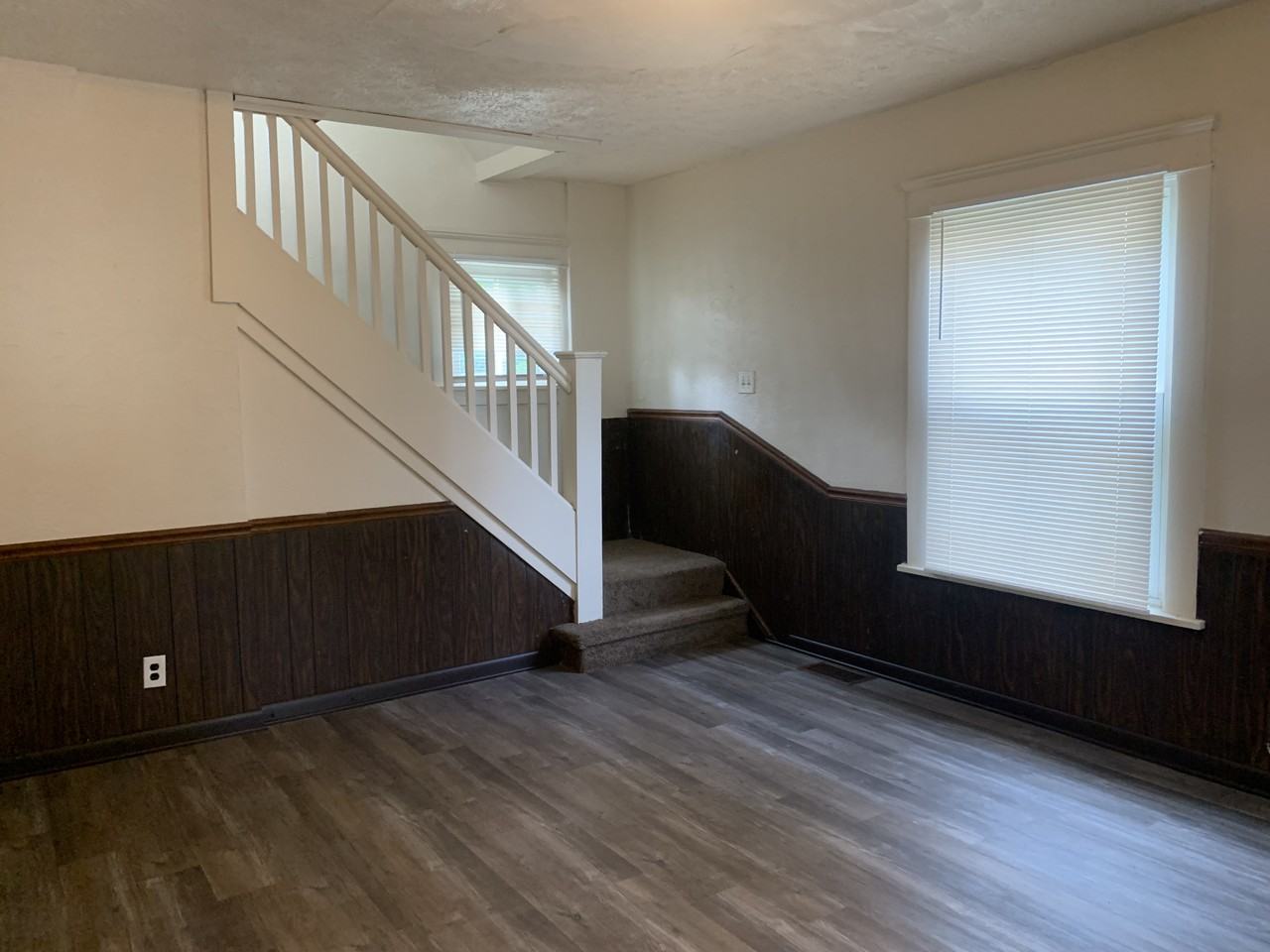 2724 Daleford Ave Ne #NA - Photo 3 of 16