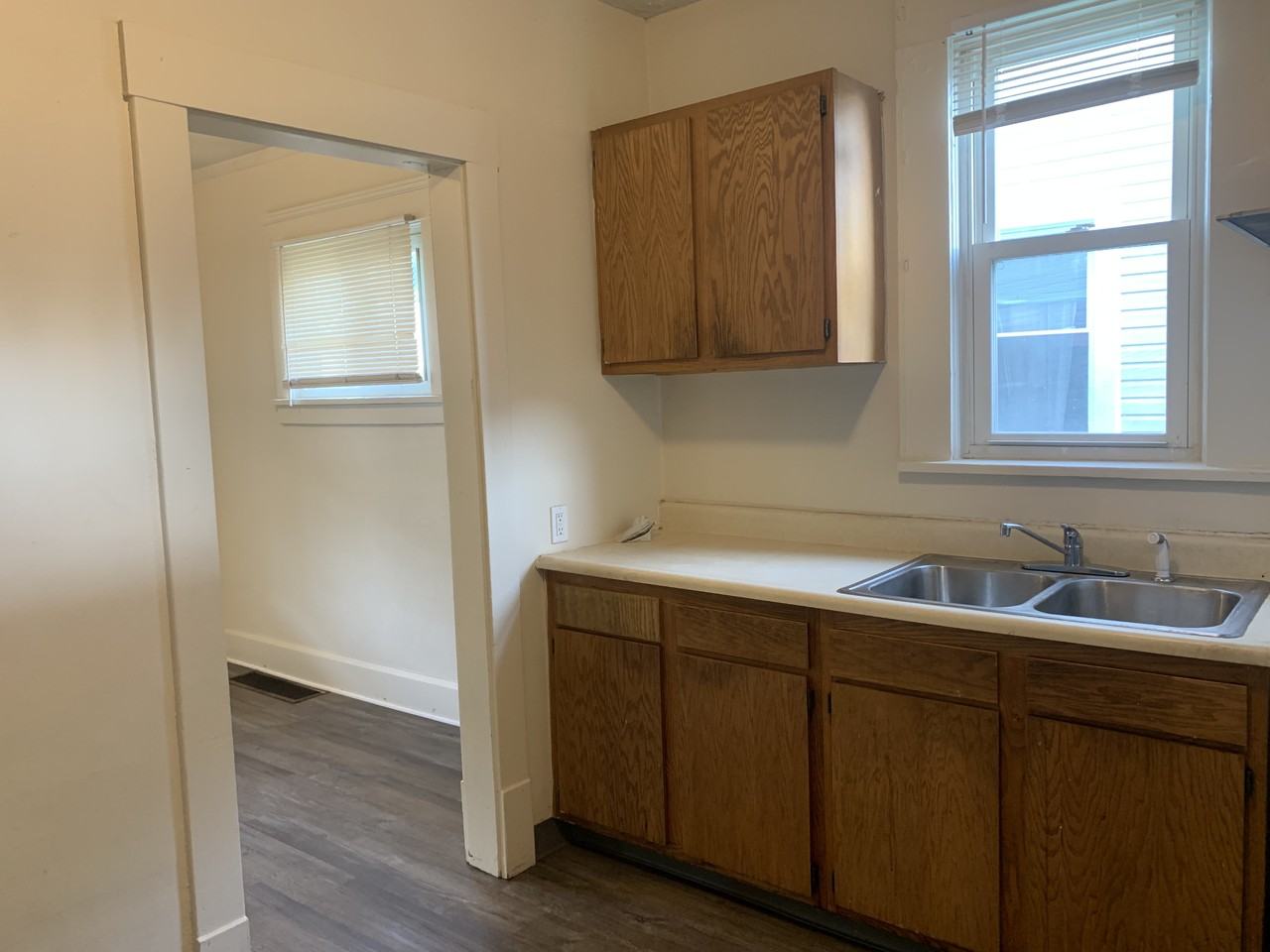2724 Daleford Ave Ne #NA - Photo 6 of 16