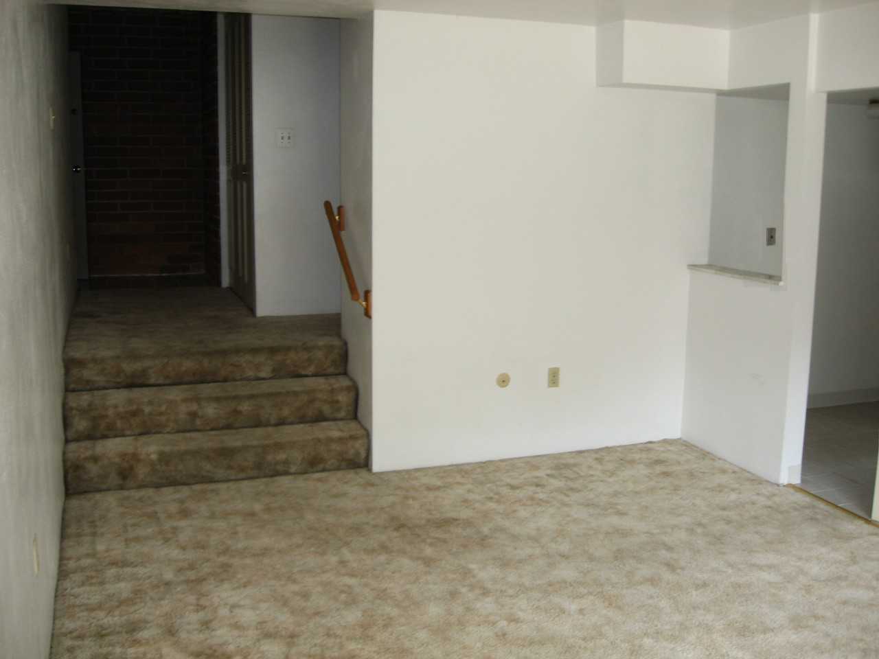 900 Park Ave #24 - Photo 5 of 10