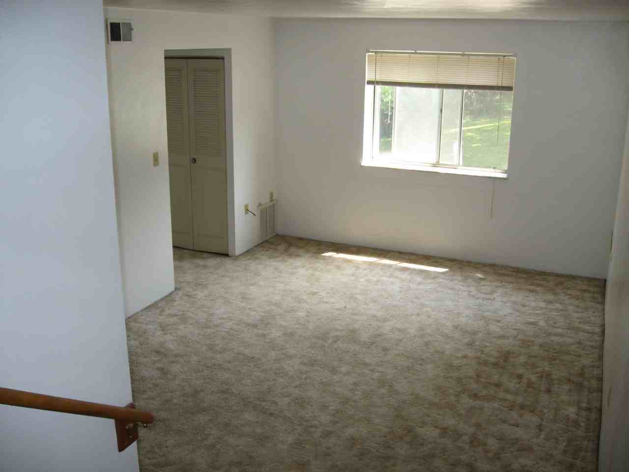 900 Park Ave #24 - Photo 7 of 10