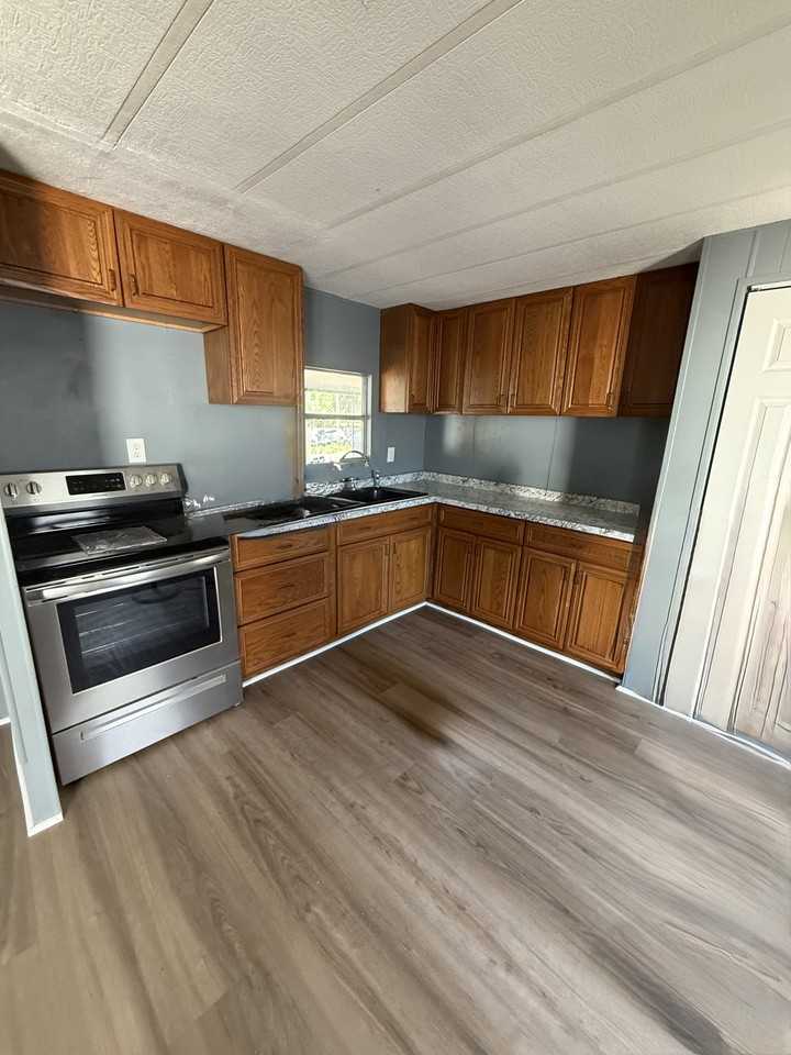5640 Van Doren Ave #NA - Photo 2 of 9