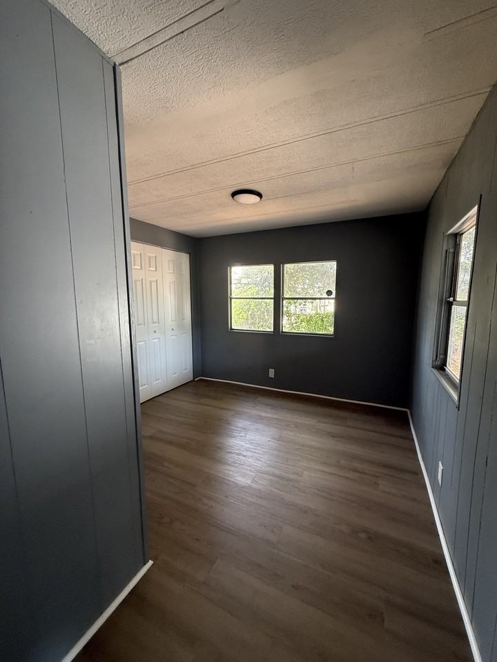 5640 Van Doren Ave #NA - Photo 7 of 9